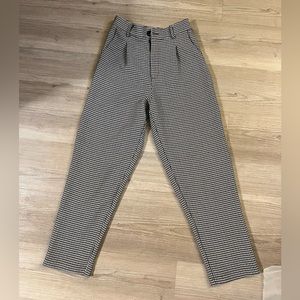 Women’s trousers